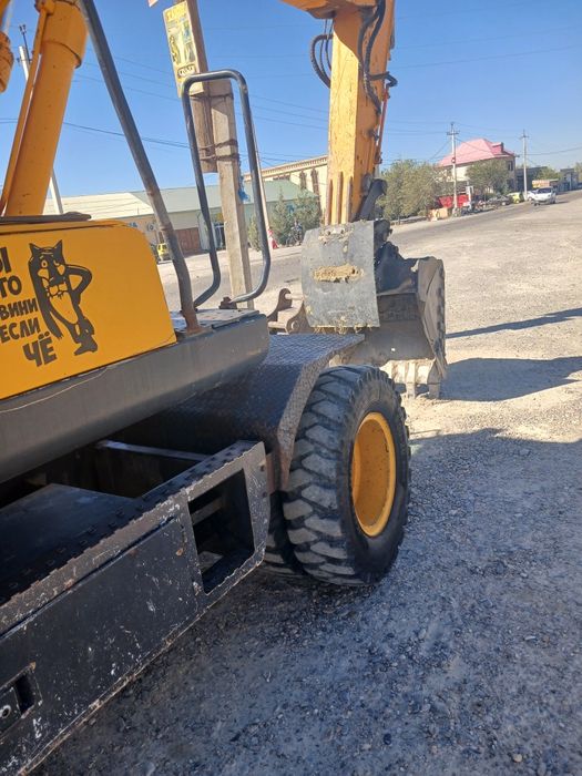 Hyundai 1400 sotiladi