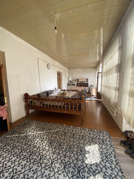 Yangiyo’l bozoriga 400 500 metrlik masofada Hovli sotiladi