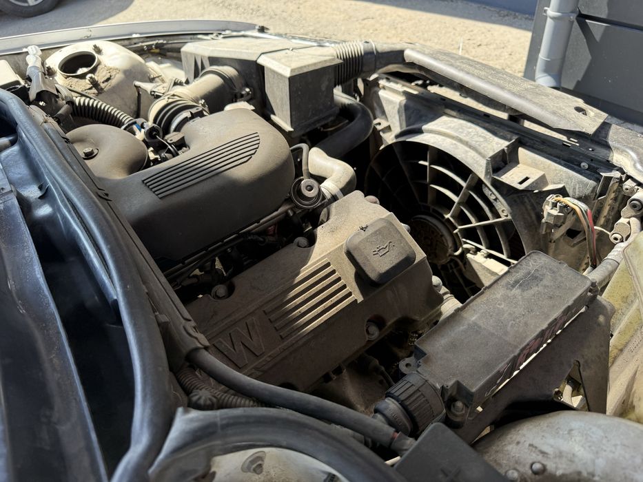 Bmw e46 1999г m43b19