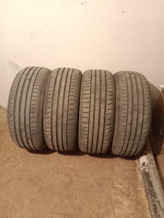 Шины летние в отличном состояний.