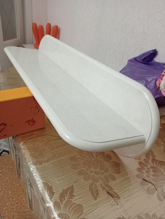 Полка навесная деревянная