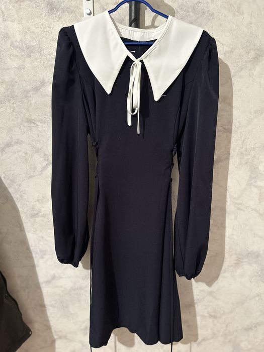 темно синее платье