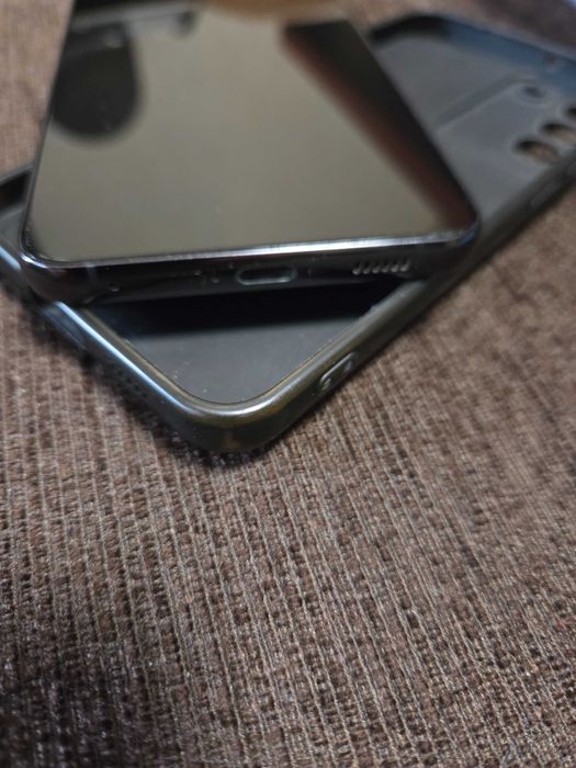 Samsung Galaxy S22 + 5G 128GB 8RAM Black Отличен!