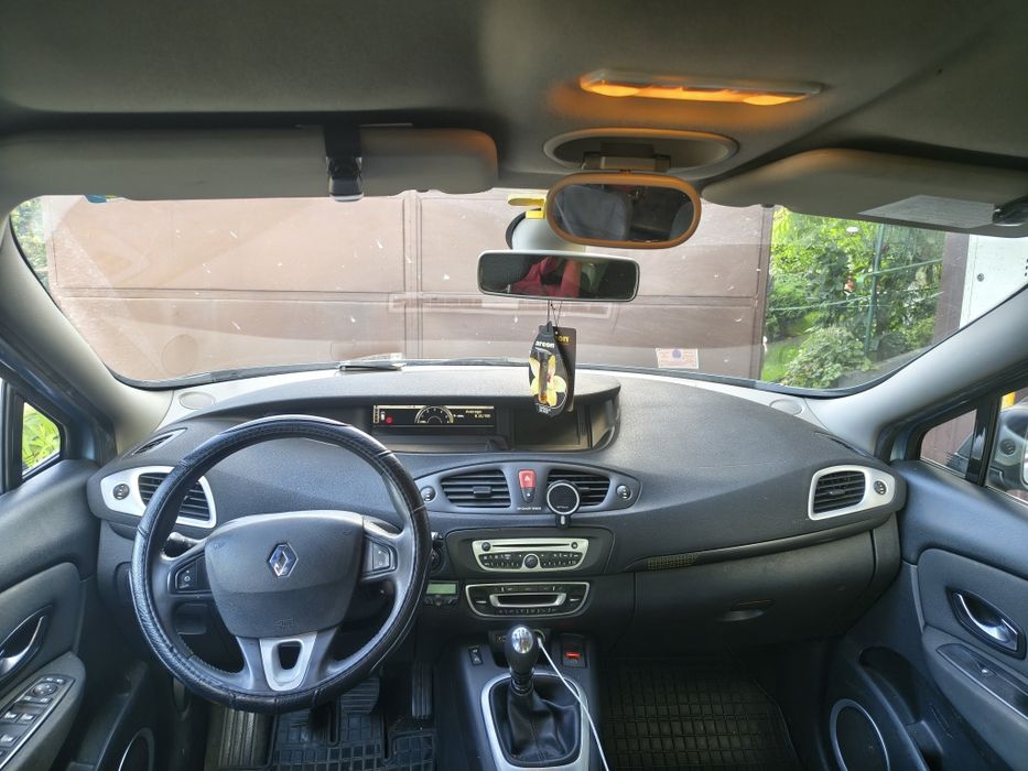 Vând Renault grand scenic 3 , 1.9dci 130 cp 7 locuri