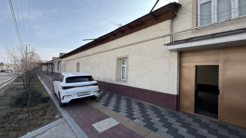 Охунбобоев Олмазор 6,8 сотки вдоль дороги