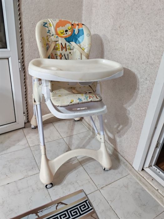 Детский столик для кормления