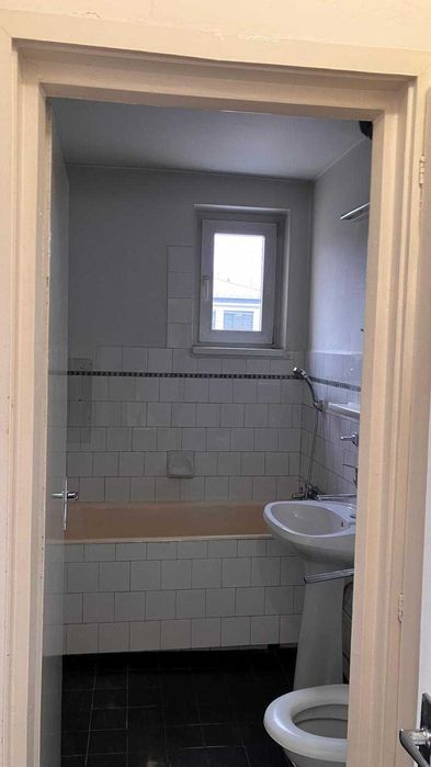 Vând apartament 3 camere in Cluj-Napoca, cart. Grigorescu.