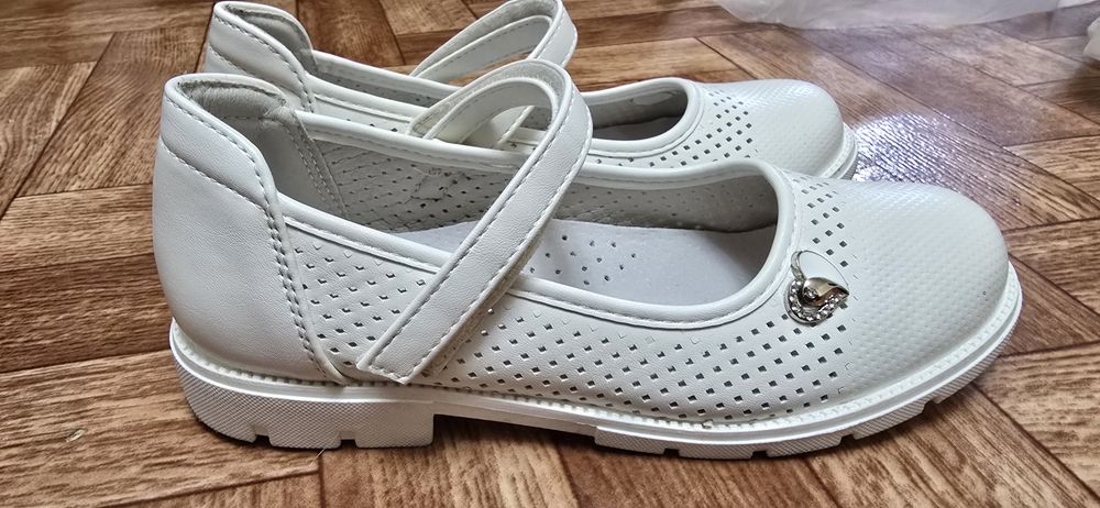 Туфли на девочку