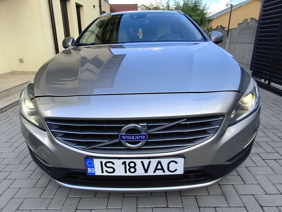 *** 2016 Volvo V60 2.4 Hybrid Plug In 4x4 220 Cai Automat Euro 6  ÎNMATRICULATĂ RECENT