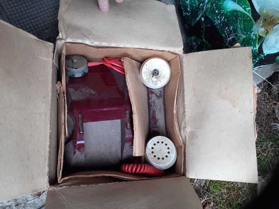 Продам телефонные аппарат СССР