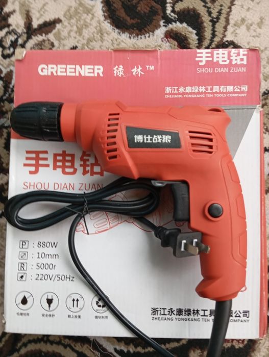 Шуруповёрт дрель