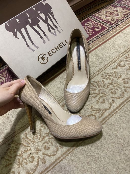 Туфли женские бежевого цвета