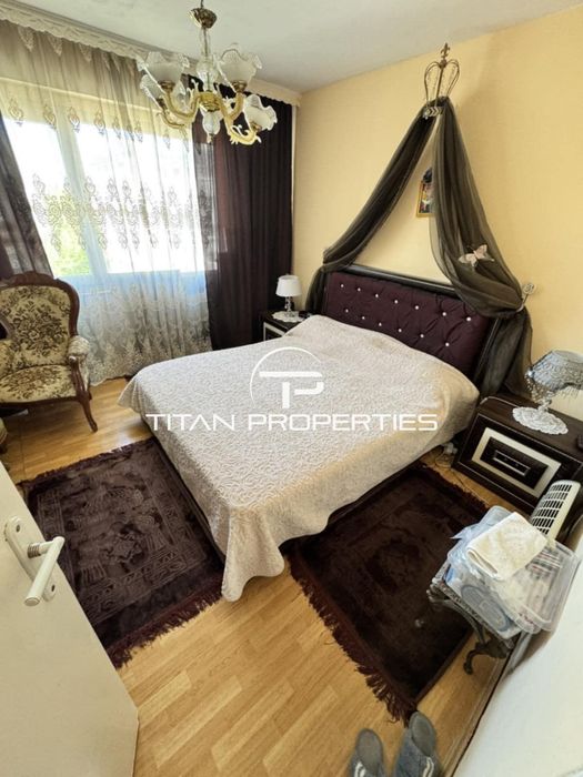 Тристаен апартамент в ж.к Меден Рудник