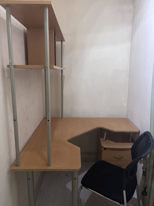 Стол большой письменный