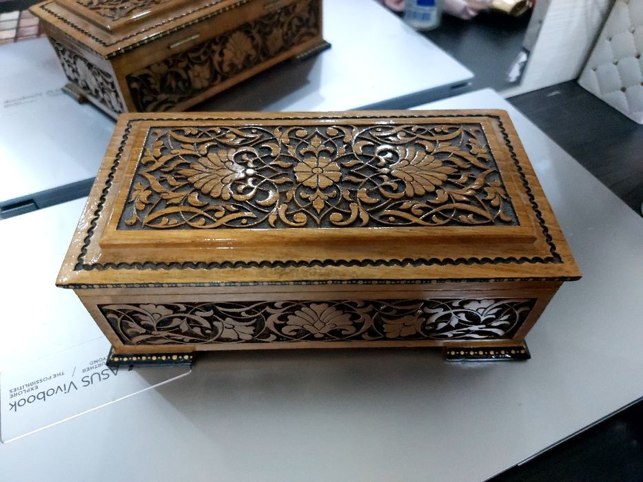 Шкатулка Сарпо кутича тилла буйумлар учун