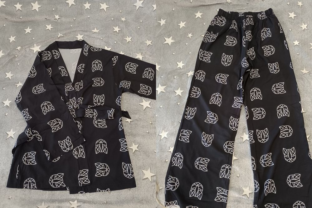 Продам костюм размер S