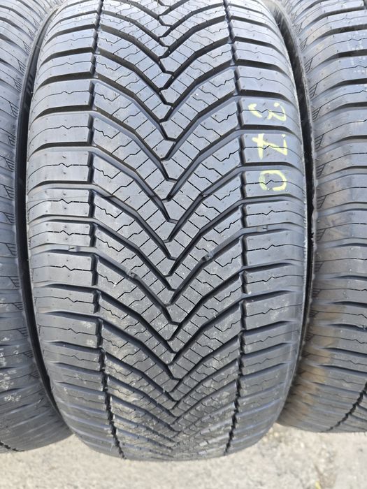 Anvelope Allseason 225-50r17 RoyalBlack