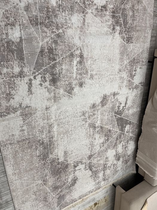 Продам ковер 2х3 новый