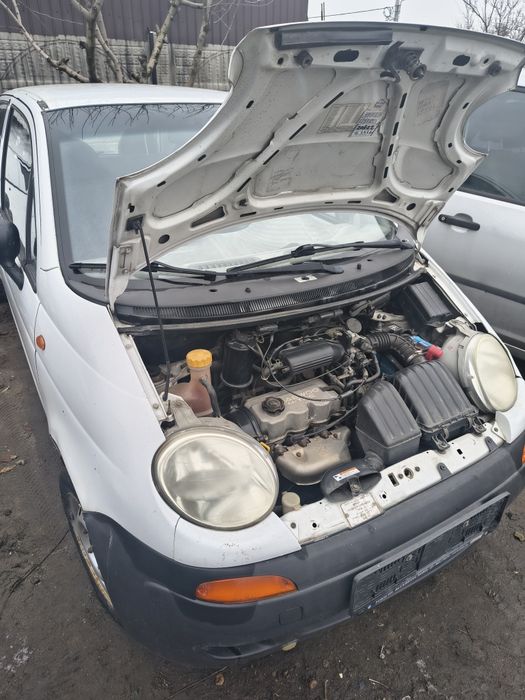 Daewoo Matiz - motor,cutie,radiator,uși,capote,bara,faruri,roti,scaune