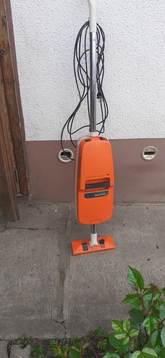 Vând aspirator vertical Rowenta