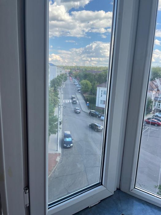 Vand apartament 3 camere Onesti