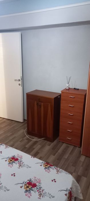 Închiriez apartament cu două camere
