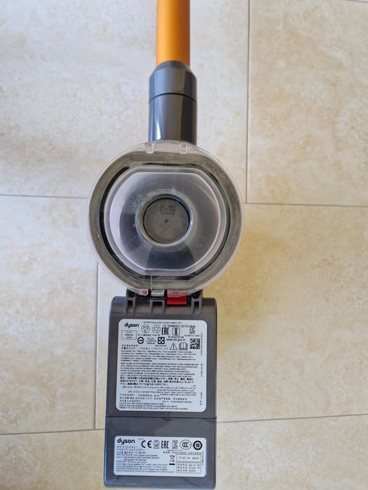 Dyson V 8 Absolute - aspirator vertical