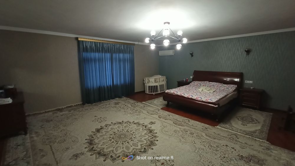 Шайхонтохур тумани Лабзакда ховли срочно сотилади