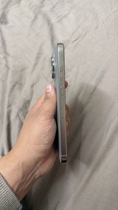 Продам  iphone 16 pro max 256