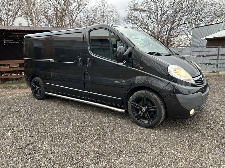 Opel vivaro 2.0 114cp euro 5 model lung