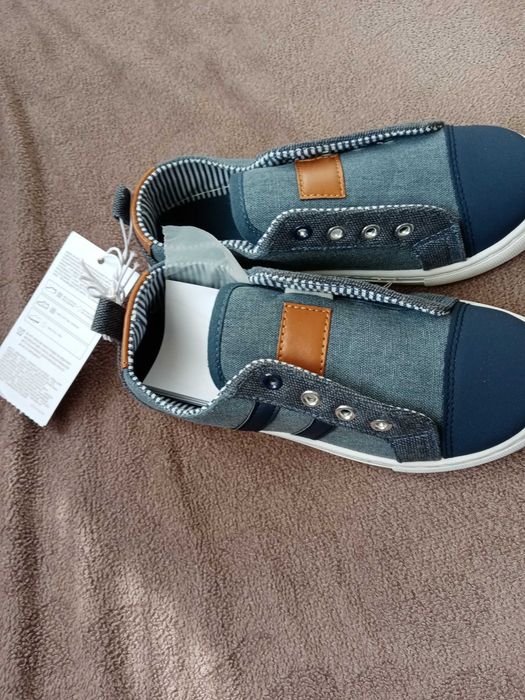 Неносени кецове за момче