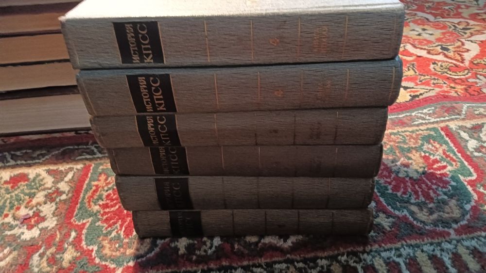 Книги. Домашняя библиотека.