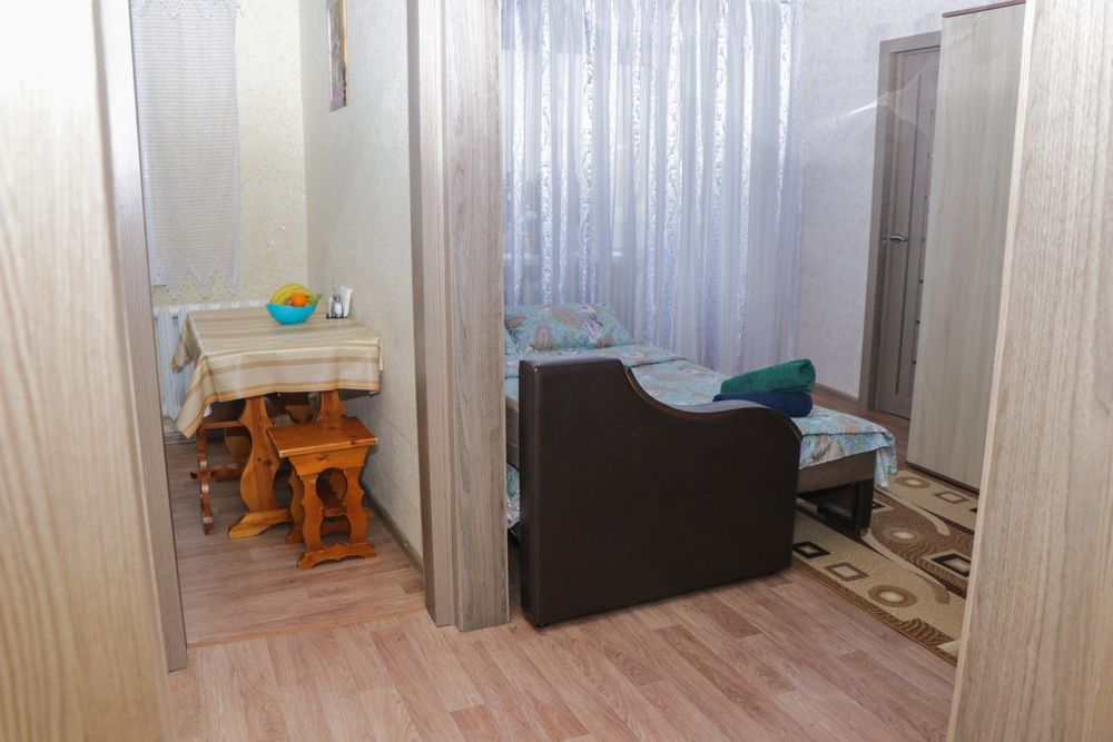 Сдам 2 квартиру посуточно улица Абая 140