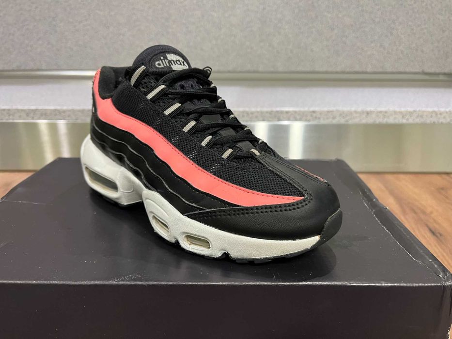 ОРИГИНАЛНИ *** Nike Air Max 95 Recraft Black/Metallic Silver