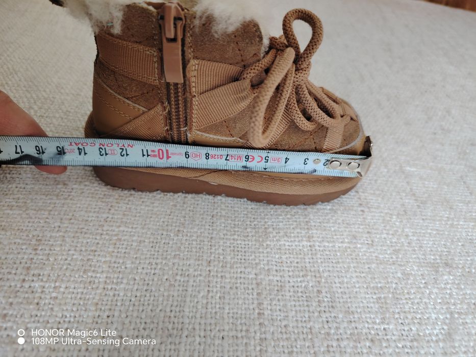 Детски боти цвят камил