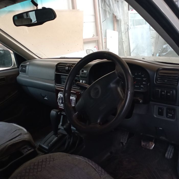 Продам машину isuzu wizard 1998г