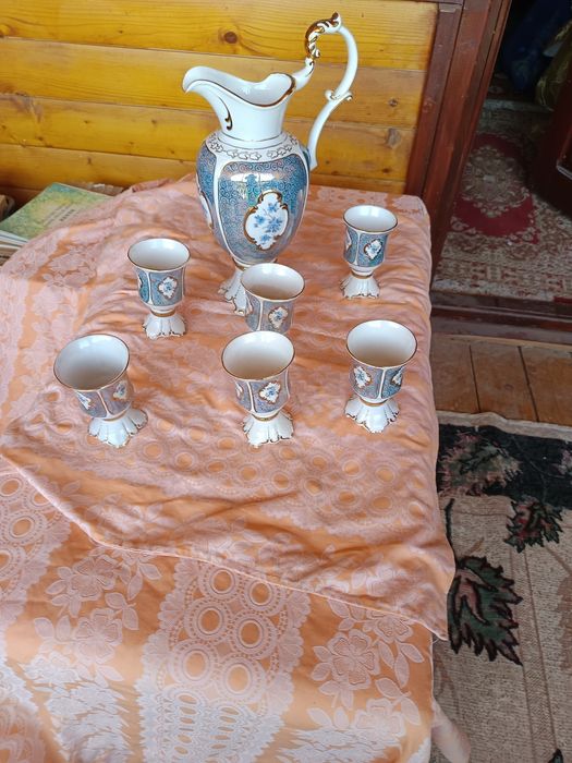 Pahare 2 seturi unul verde,altul albastru