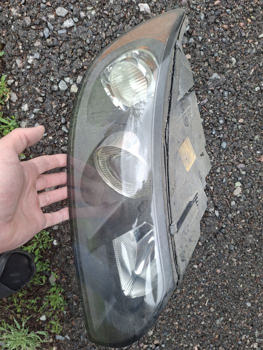 Фара правая volva s40