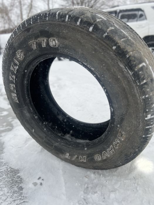 Продам комплект Maxxis