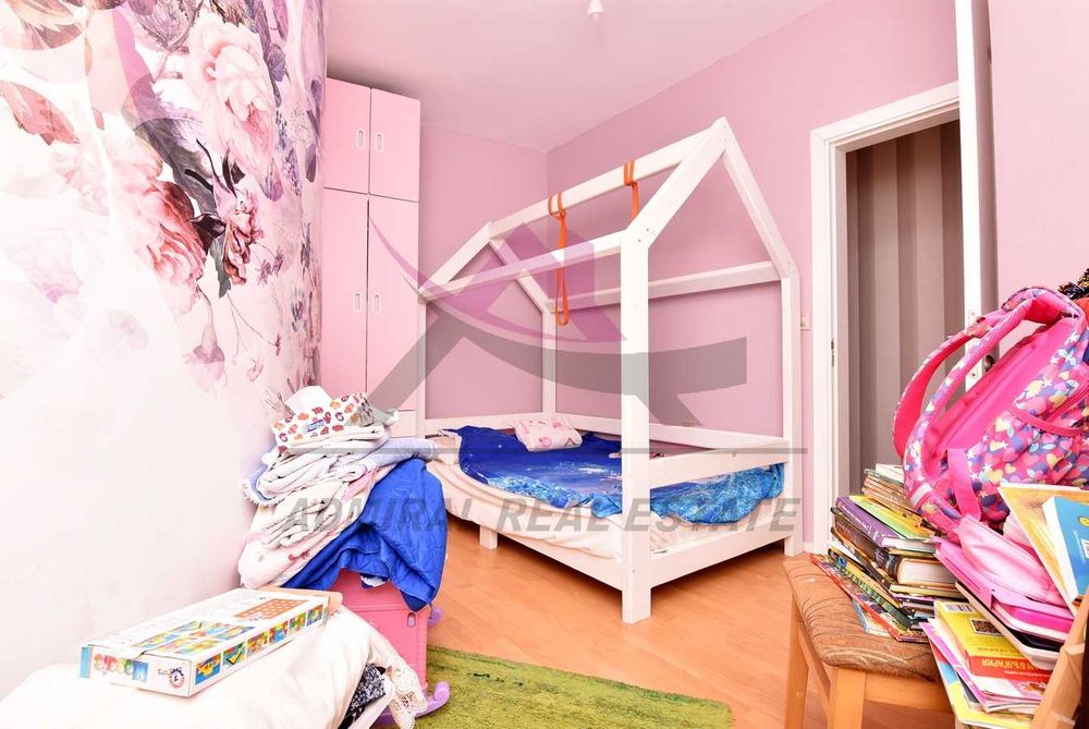 Продава се Тристаен апартамент в Варна, Базар Левски - 82 кв.м за 2513 €/кв.м - Снимка #4