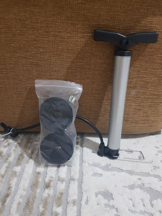 Насос для велосипеда и лента