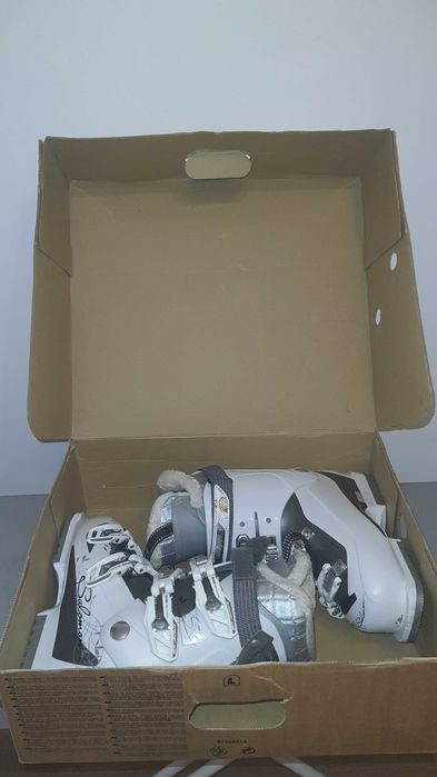 Ски обувки Salomon кото нови 38 номер