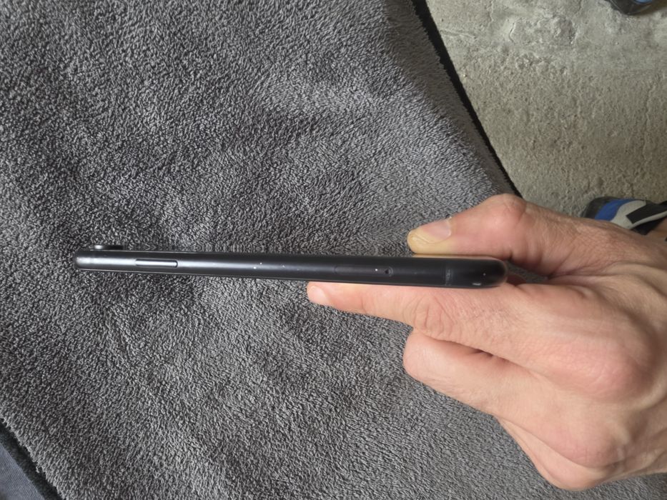 Iphone XR 64 black