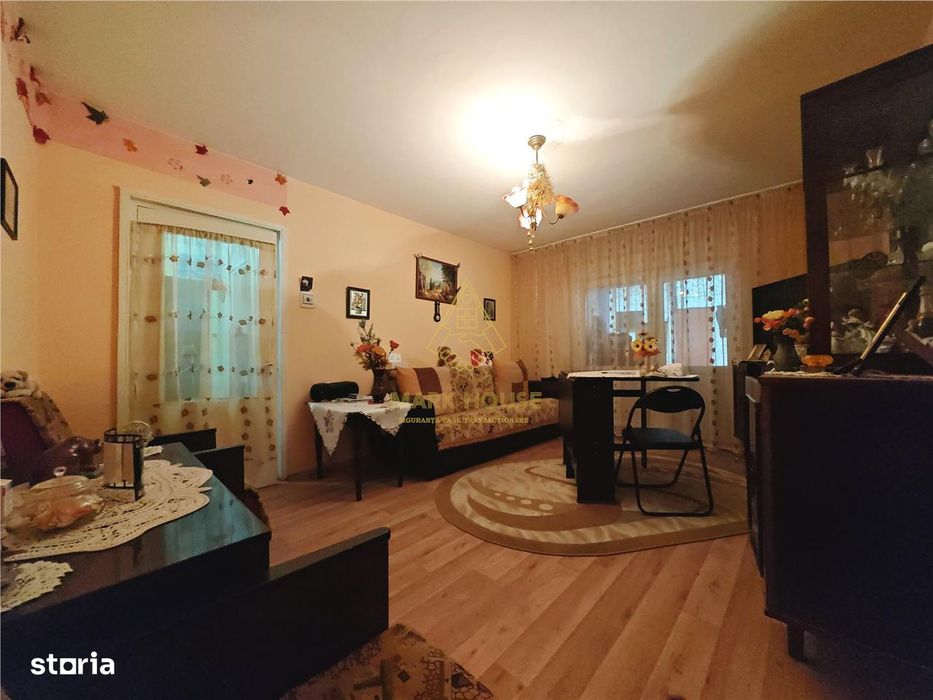 Apartament cu 2 camere de vanzare, zona Cora