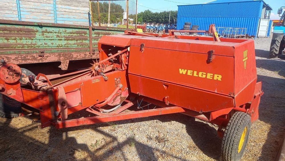Welger AP-61 , Claas Arion, John Deere, Belarus tortadi