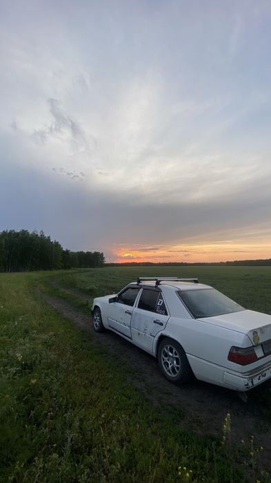 Продам мерс 124 кузове