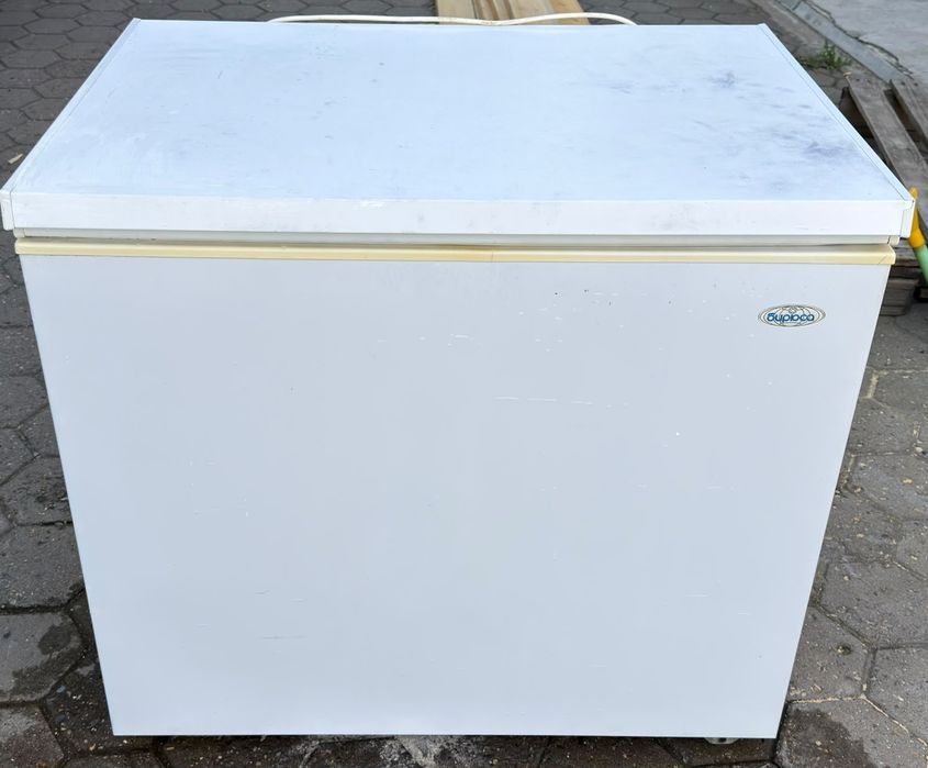 Продам морозильную камеру
