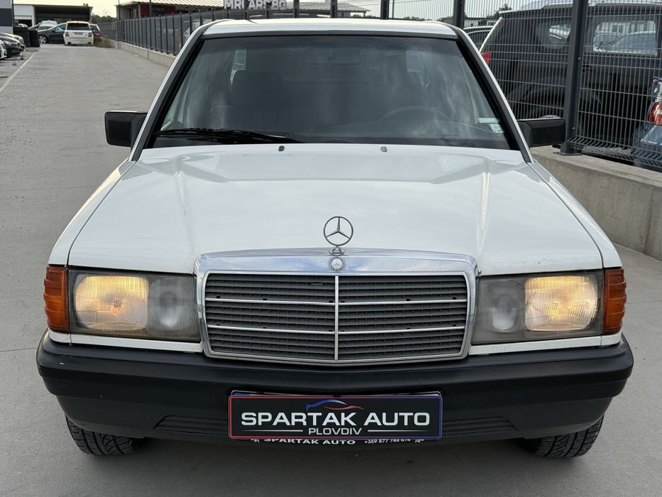 Mercedes-Benz 190 2.0D* 1985г* БЕЗ РЪЖДИ* ТЯСНАТА ЛАЙСНА*