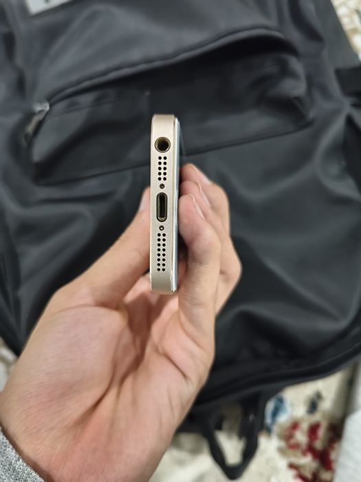 Iphone 5s в отличном состоянии