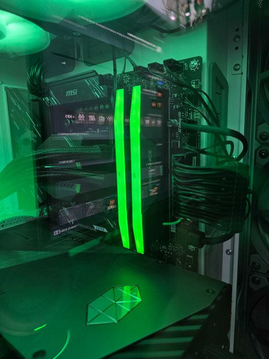 Corsair Vengeance RGB 32GB, DDR5-6400MHz, CL36, Dual ChanneL